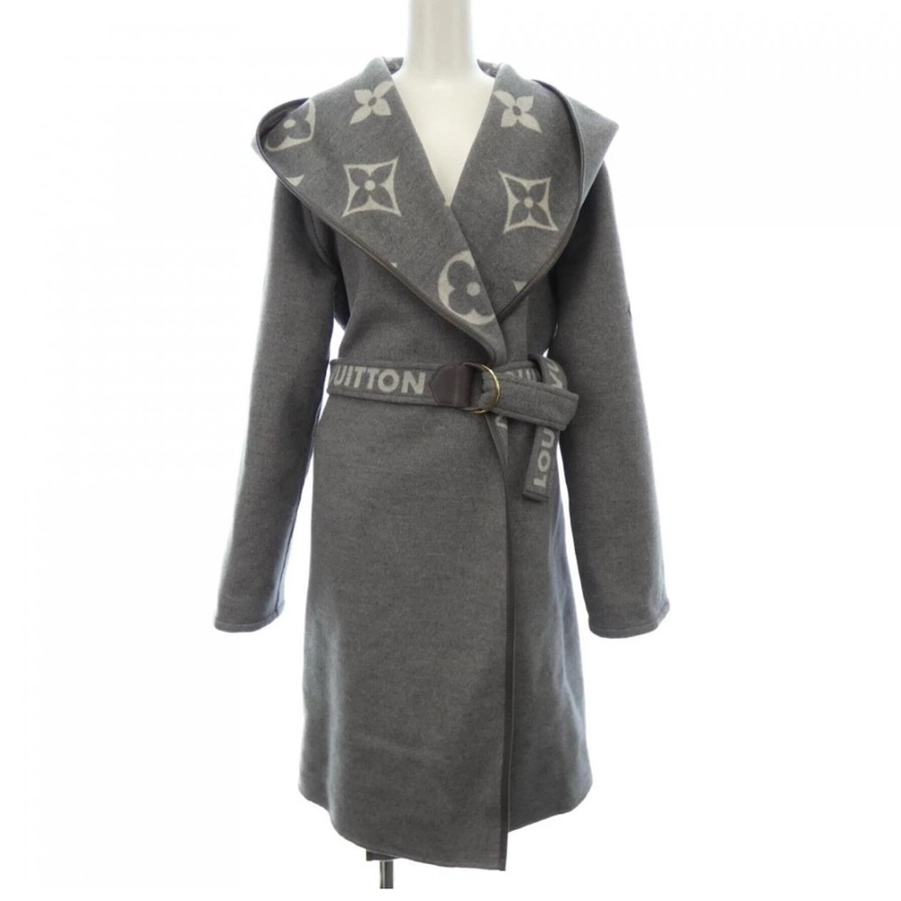 Authentic LOUIS VUITTON Reversible Monogramed Wool Wrap Coat - Gray! Sz 36